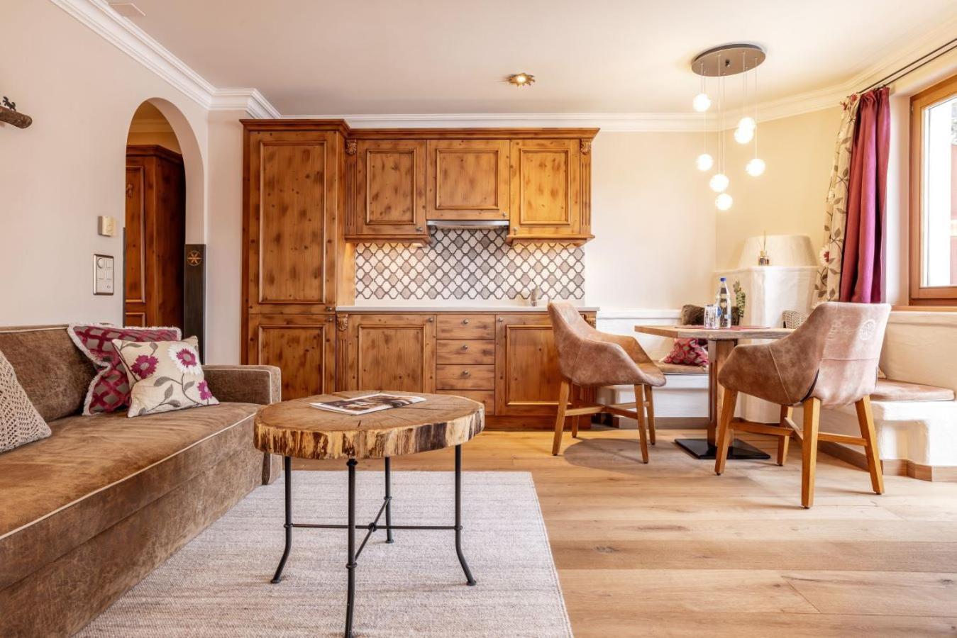 Belarosa Suiten & Wellness Buitenkant foto